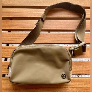 Lululemon Tan Everywhere Belt Bag 1L NWOT